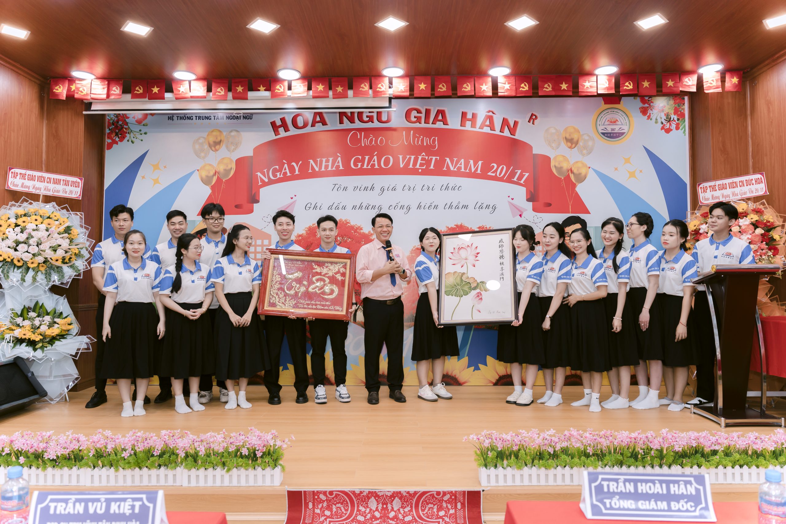 “Hình ảnh Tổng Giám Đốc Hoa Ngữ Gia Hân”